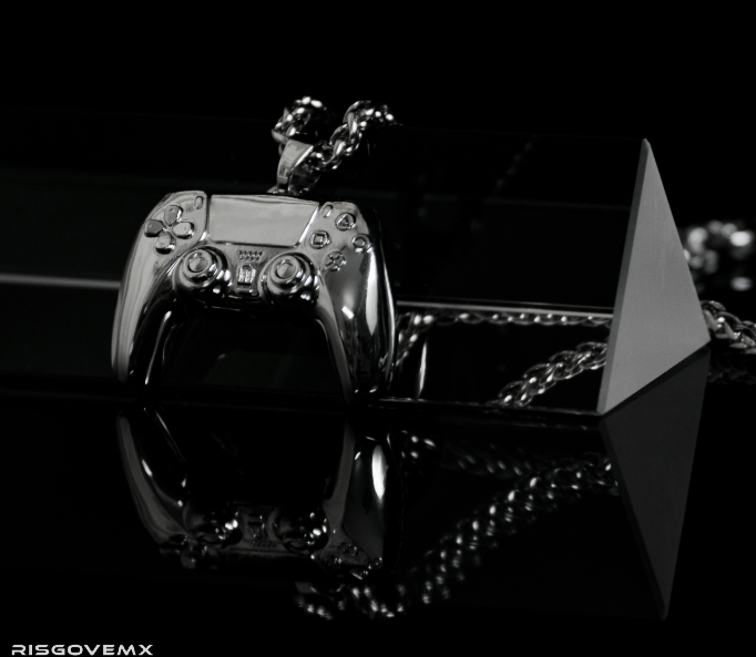 RISGOVEMX GAMING STYLE CUBAN CHAIN - likeinstore